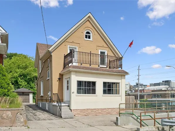40 Madison Ave S, Kitchener, ON N2G 3M5