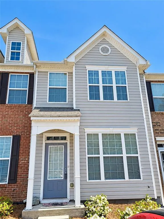 2 bed, 2.5 bath, 1398 sqft, $1,750 — Photo 1