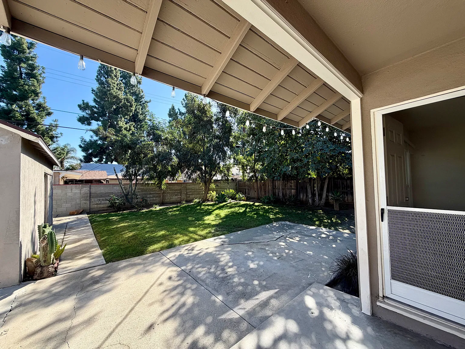 Darby Pl, Reseda — Photo 3