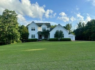 117 Olivers Chapel Rd, Bradford, TN 38316