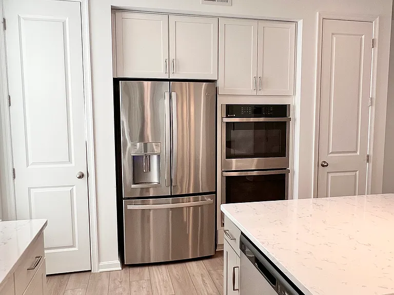 310 Andrew Ct — Photo 14