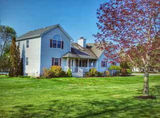 165 Selah Ln, Mattituck, NY 11952