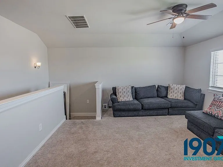 2501 Caden Ct — Photo 30