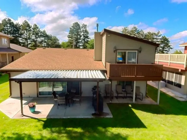 44 N Point Dr #13, Elwood, NE 68937