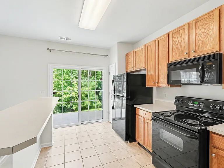 12411 Stratfield Place Cir — Photo 13