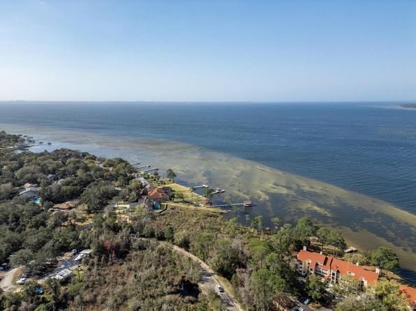 800 Bay Dr APT 10