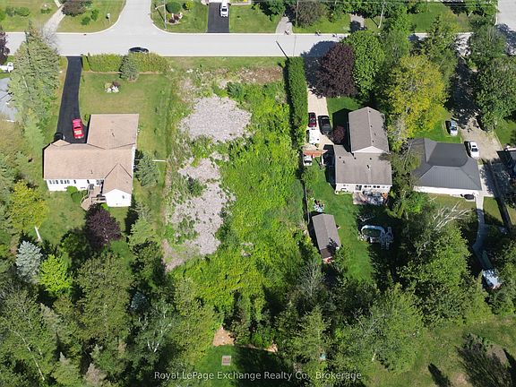 5th image of 284 Huron Rd