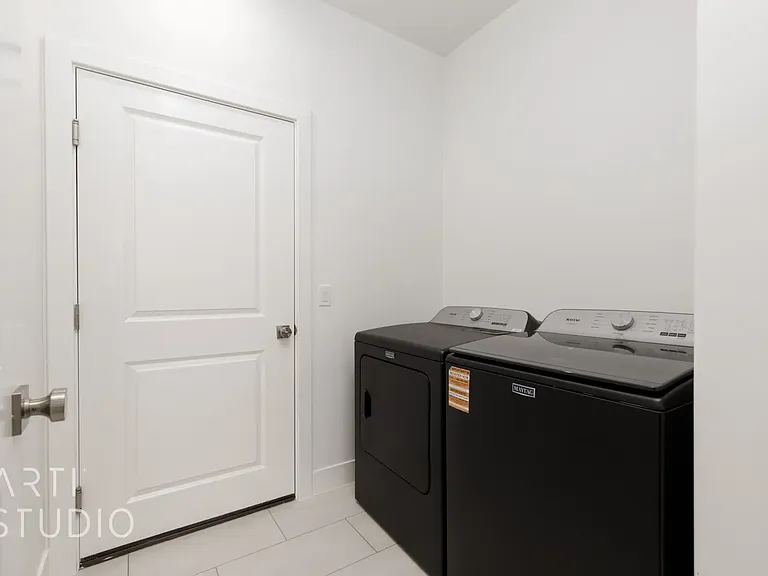522 E 900 S — Photo 24