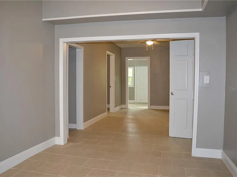 647 S Delaware Ave — Photo 18