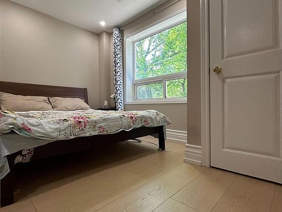 5th image of 62 Banstock Dr