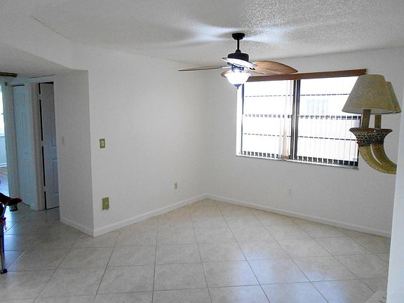 4th image of 7557 Fairfax Drive #301H
