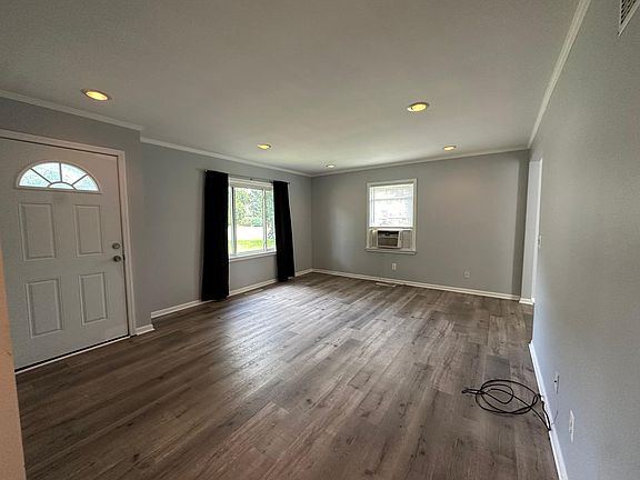 4th image of 4305 Oakvista Ave