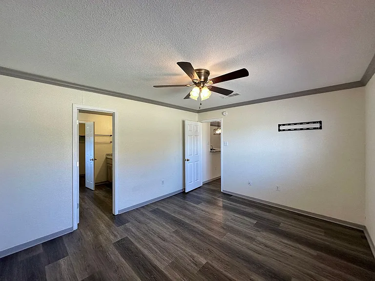108 Meadow Lake Ln — Photo 14