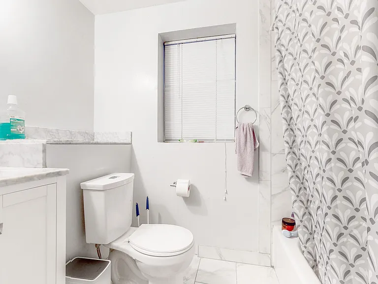 91 Prince St #4 — Photo 10