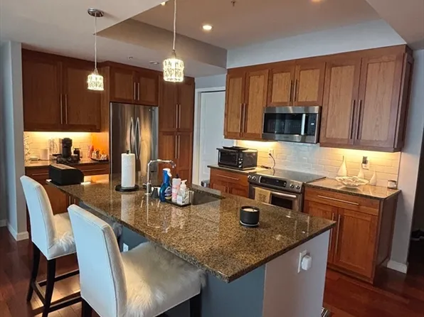 10 Nouvelle Way Unit S807, Natick, MA 01760