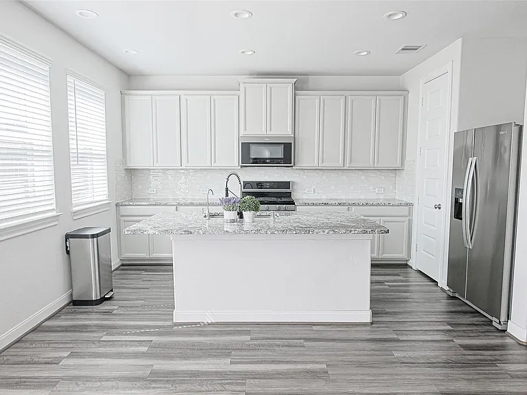 10005 Brickhouse Dr — Photo 7