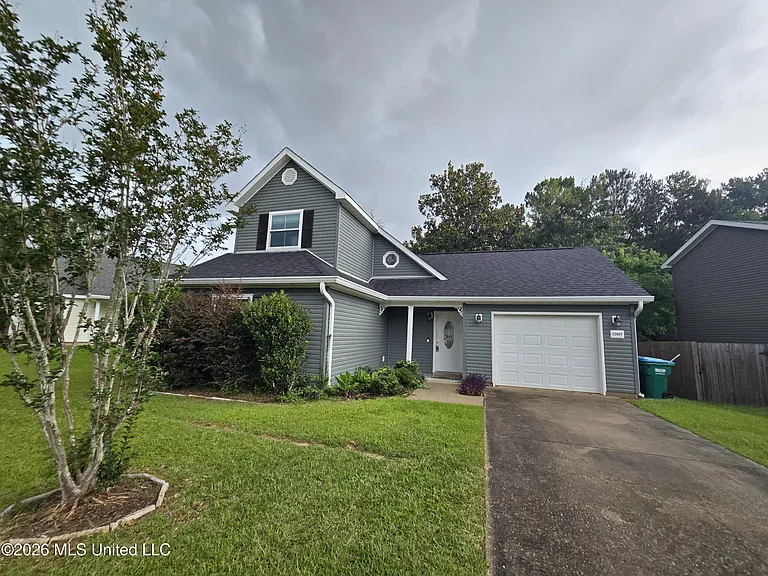 13488 Addison Ave — Photo 1