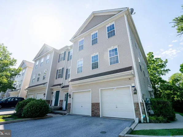 14B Hillview Cir, Yeadon, PA 19050