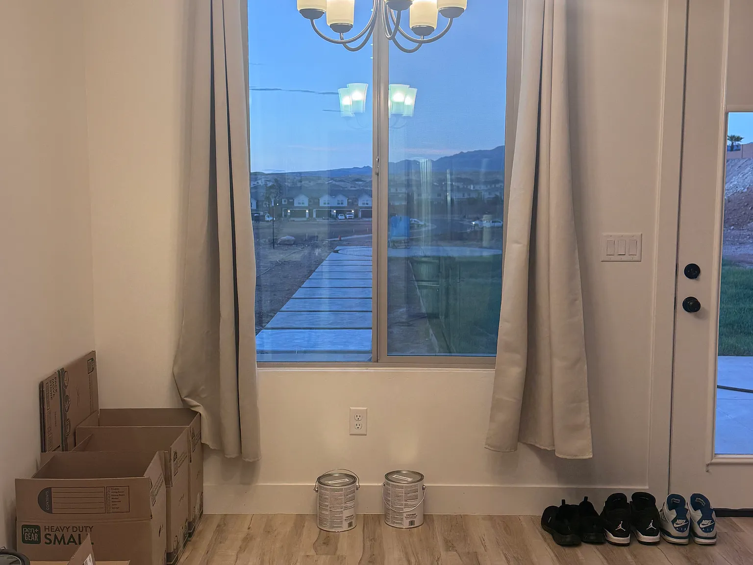 1433 E Honeycomb Dr — Photo 3