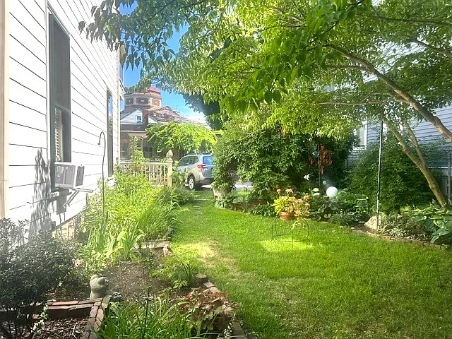 Side yard