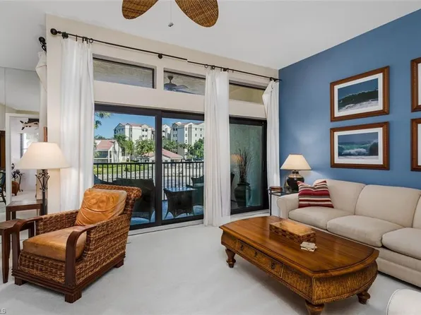 6545 Valen Way APT 205, Naples, FL 34108