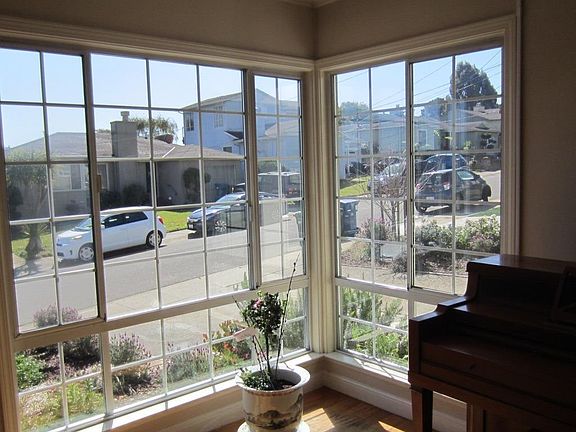 4th image of 1751 Sweetwood Dr