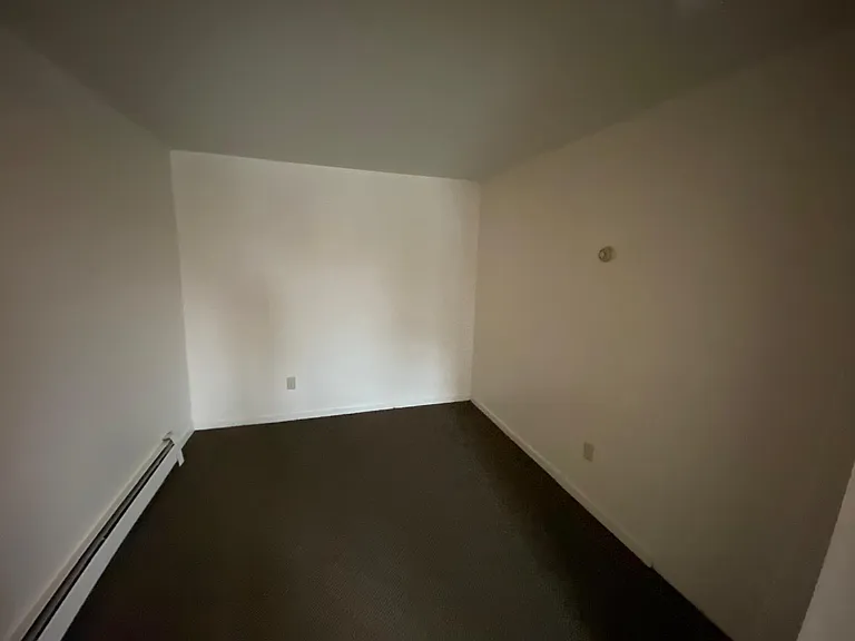 bedroom alcove