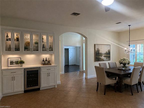 5th image of 837 Vistana CIR #20