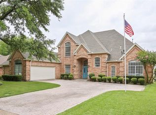 817 Riviera Dr, Mansfield, TX 76063