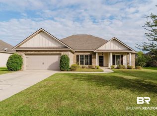 237 Hawthorne Cir, Fairhope, AL 36532