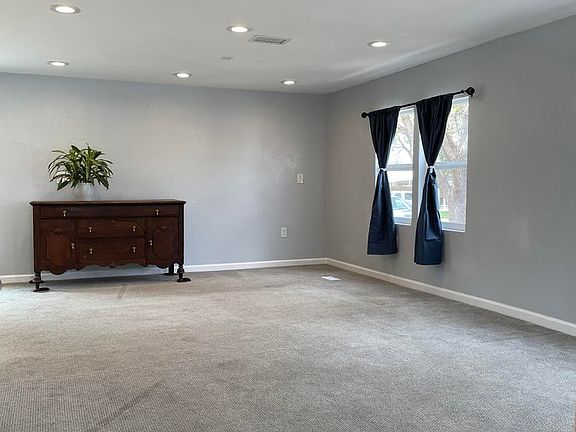 5th image of 1213 Mackay Ct