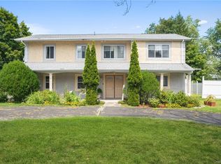 22 Helen Ct, Spring Valley, NY 10977