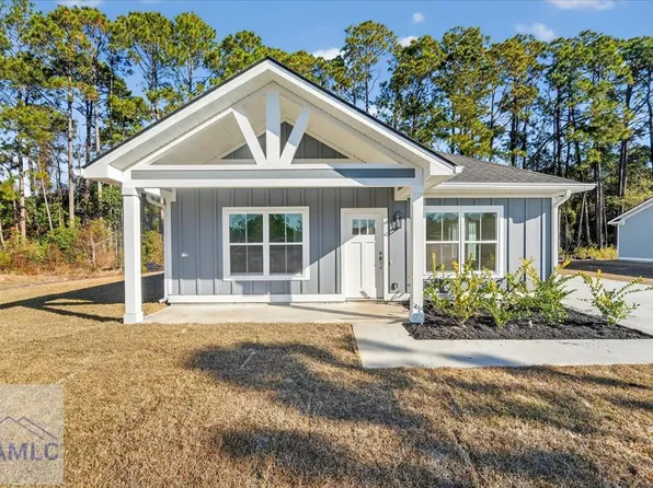 1086 Cottage Way, Darien, GA 31305
