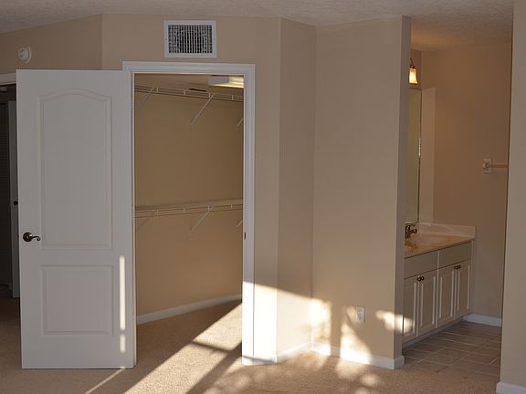 3rd image of 89 Uno Lago Dr
