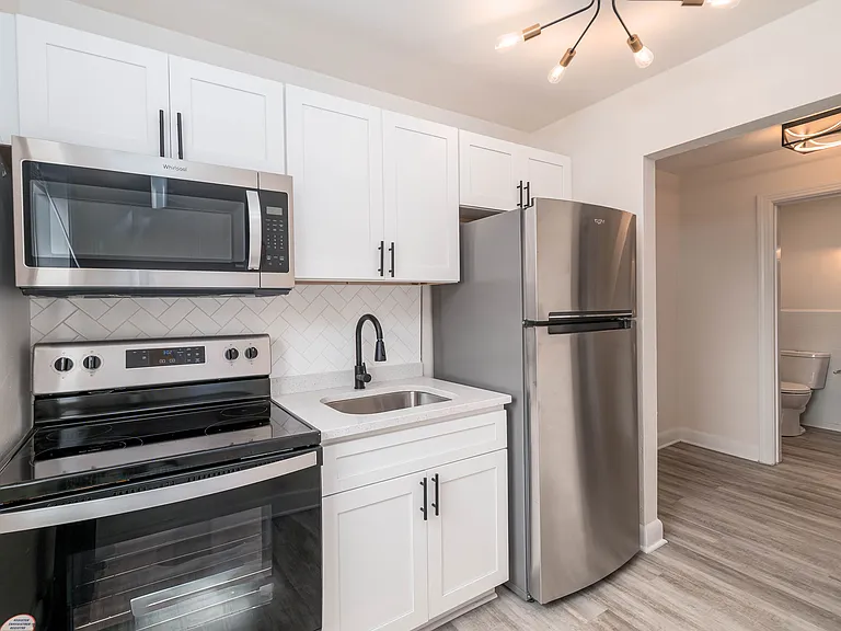 Sherwood Flats — Photo 17