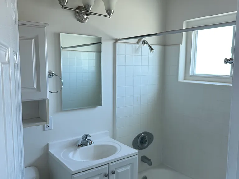 1426 Armacost Ave #7 — Photo 7