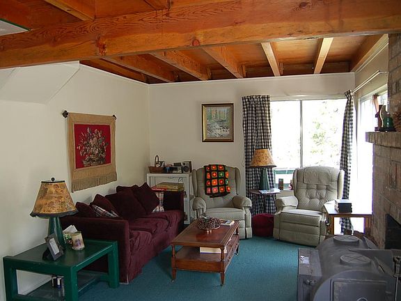 5th image of 44088 Riverbend Ln