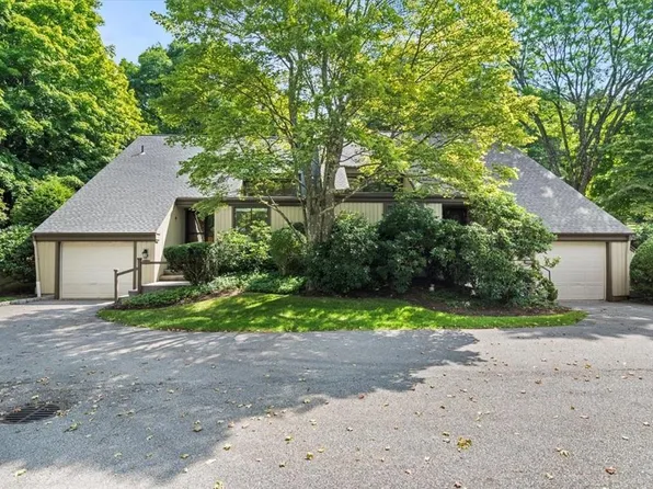 145 Heritage Hills #A, Somers, NY 10589