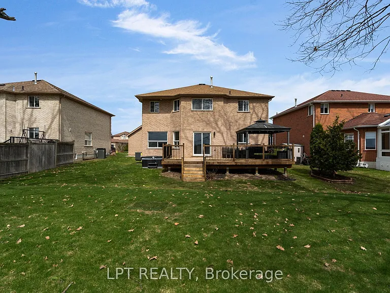 47 Northview Cres — Photo 38