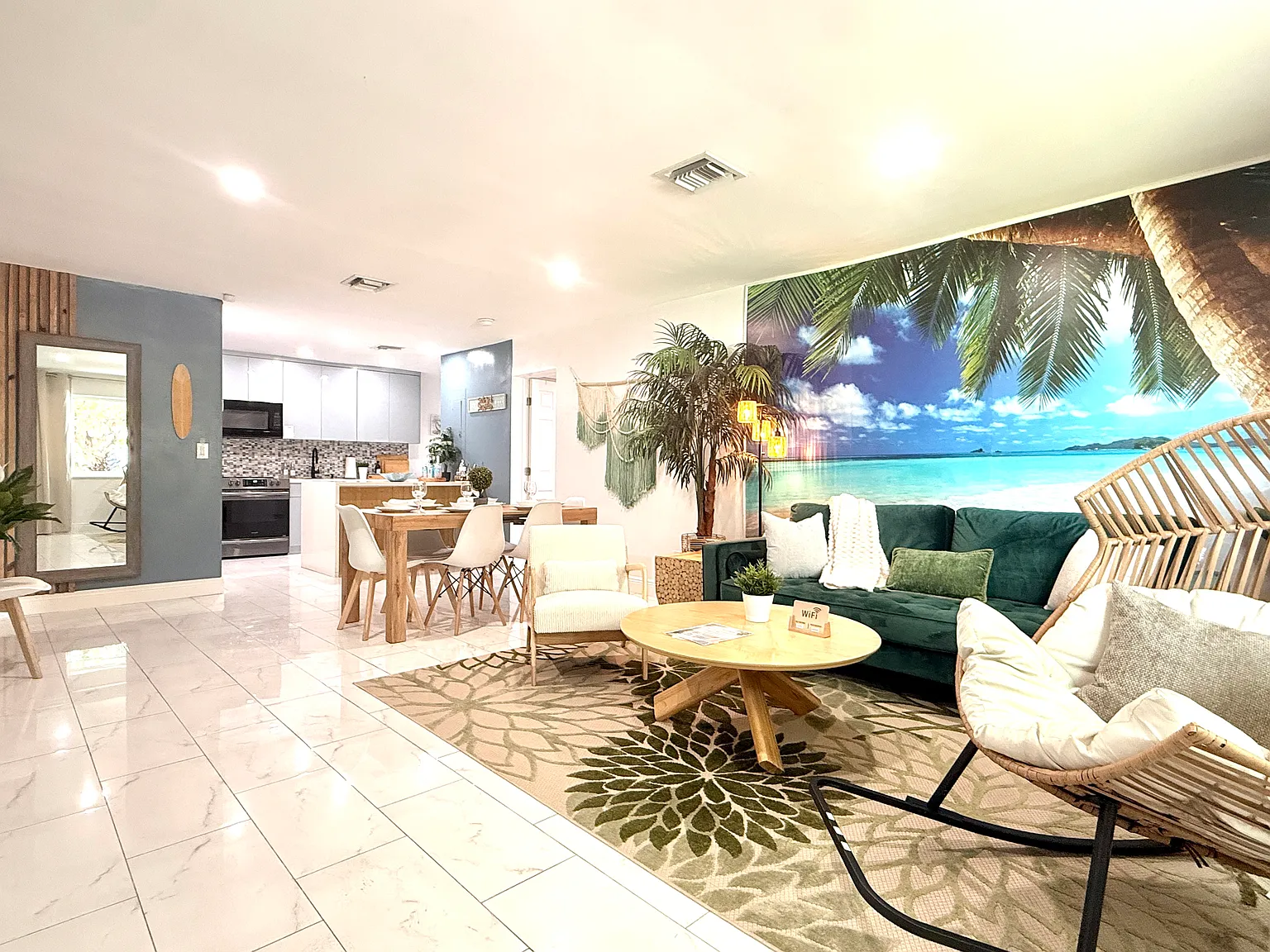 4 bed, 1585 sqft, $8,000 — Photo 3