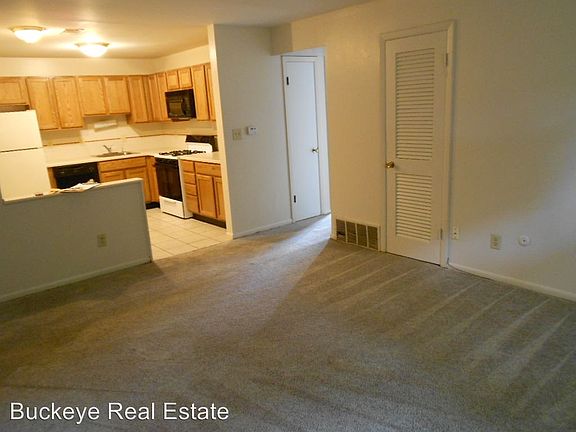 3rd image of 1382 Highland St APT A4
