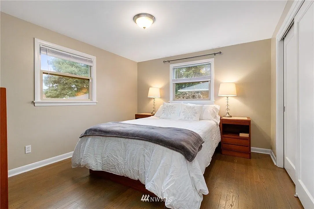 2 bed, 1028 sqft, $2,600 — Photo 3