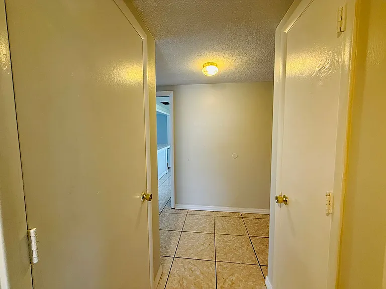 7910 Lilac Dr — Photo 25