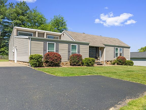 2nd image of 303 Meadow Hill Blvd