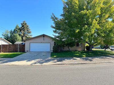 1800 Serenity Dr, Medford, OR, 97504