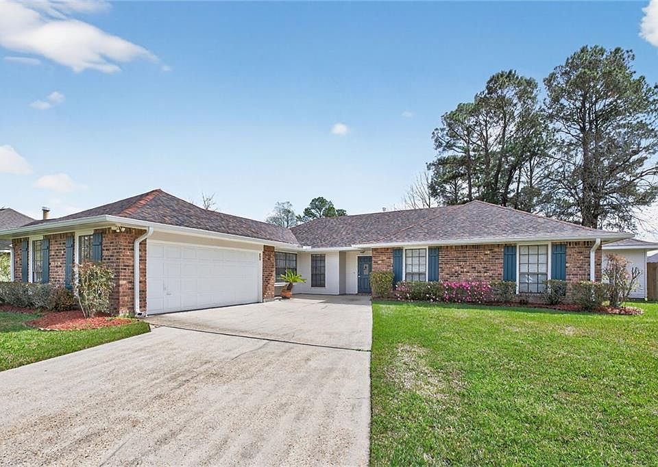 1st image of 855 Cross Gates Blvd