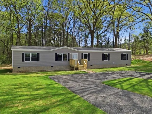 92 Holliday Rd, Franklin, GA 30240