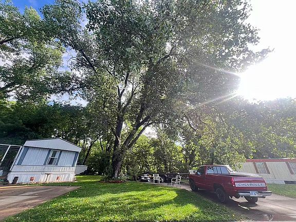 5th image of 2502 Lincoln St #119