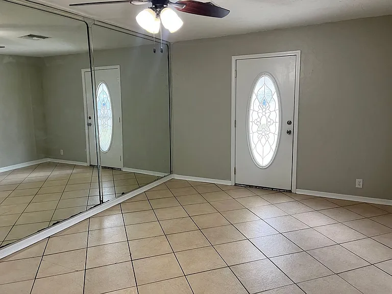 423 SE Country Club Rd — Photo 14