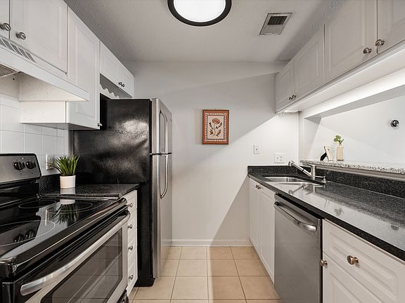 4th image of 2025 Woodmont Blvd APT 347
